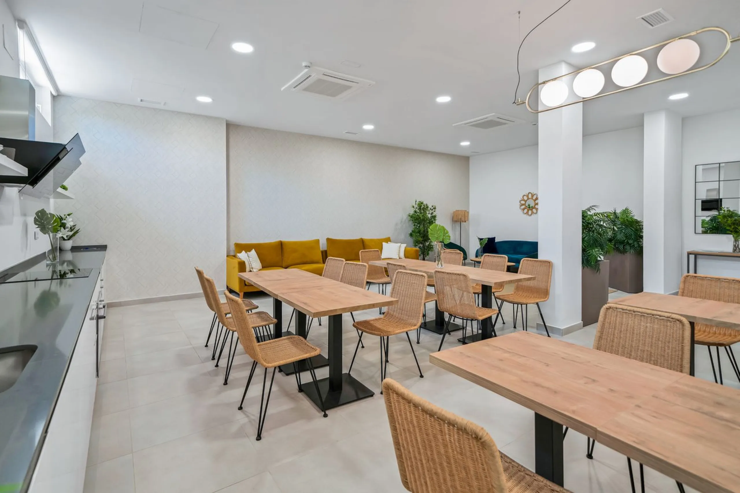 Apartment - Middle Floor Apartment в продаже в Mijas, Málaga. В доме 2 спален и 2 ванных комнат. Площадь дома 91 м²