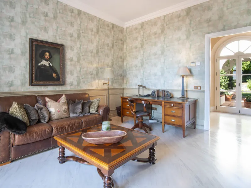 Mediterrane Villa mit außergewöhnlicher Privatsphäre in Altos Reales, Marbella