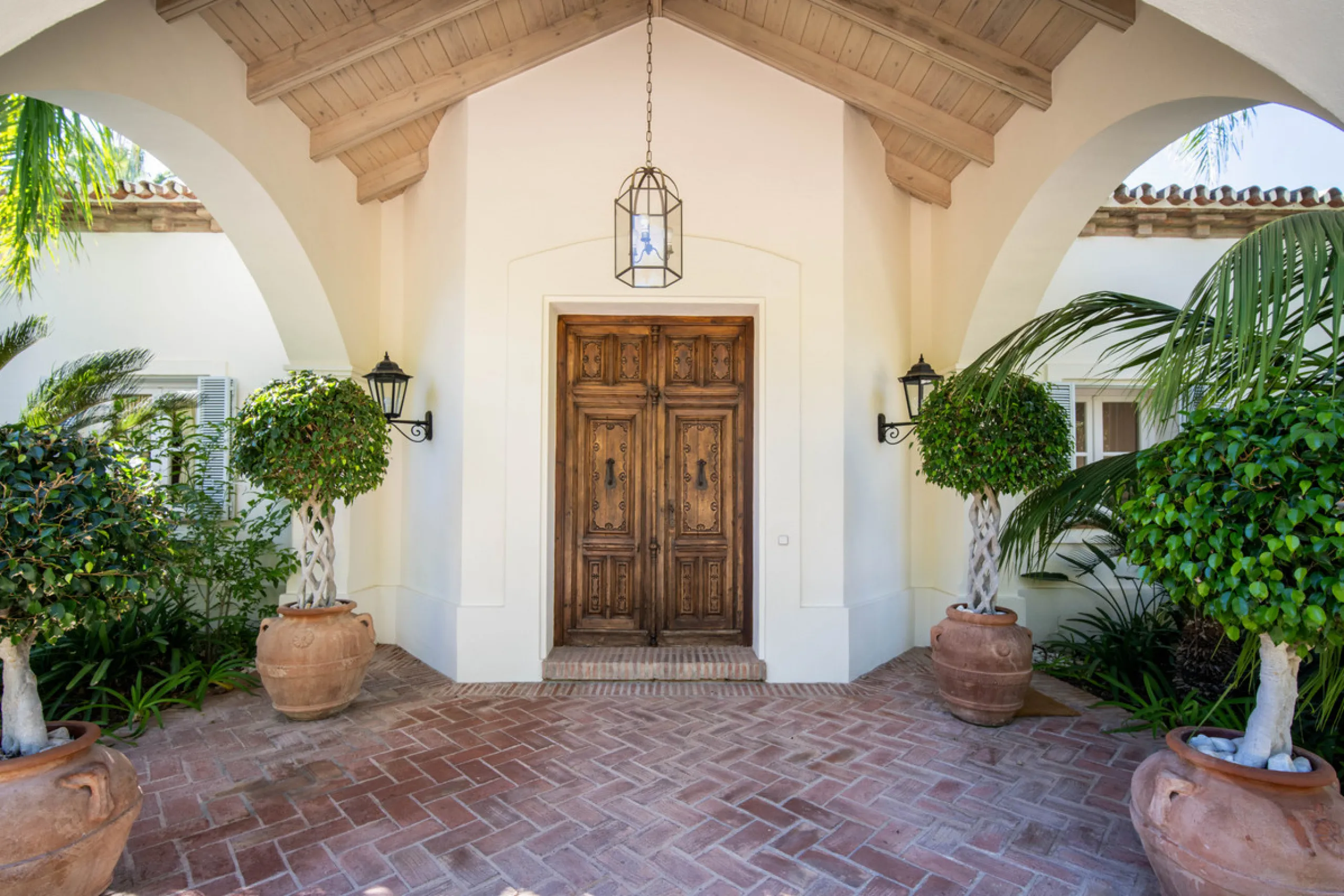 Mediterrane Villa mit außergewöhnlicher Privatsphäre in Altos Reales, Marbella