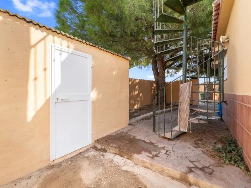 Charming Renovated Rustic House with 3 Bedrooms in Entrerríos – Nature and Convenience!