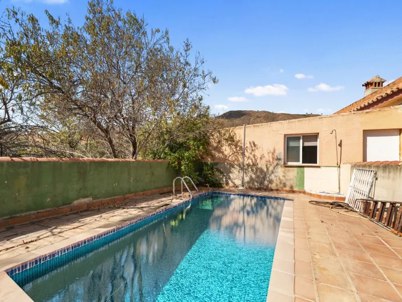 Charming Renovated Rustic House with 3 Bedrooms in Entrerríos – Nature and Convenience!