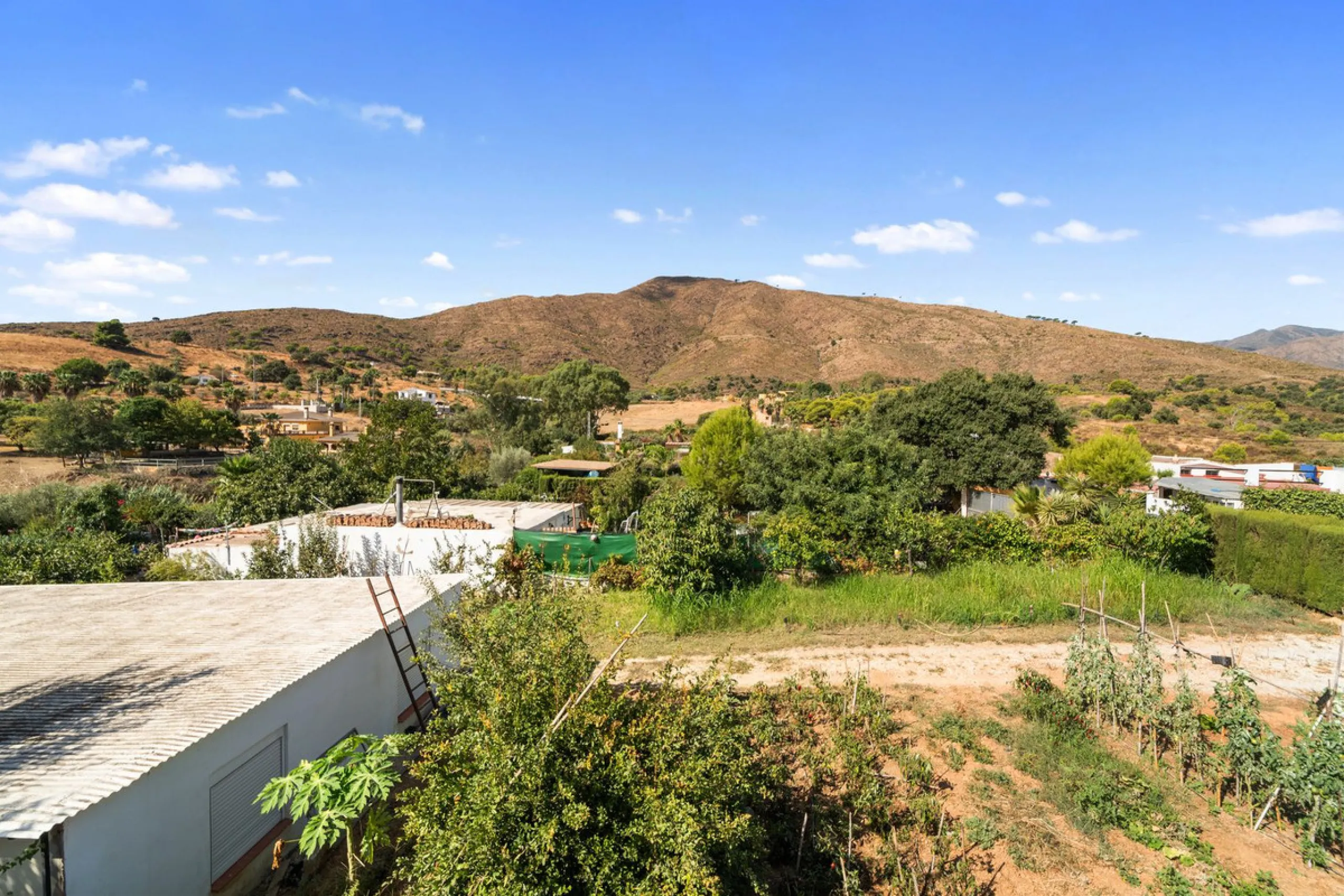 Charming Renovated Rustic House with 3 Bedrooms in Entrerríos – Nature and Convenience!