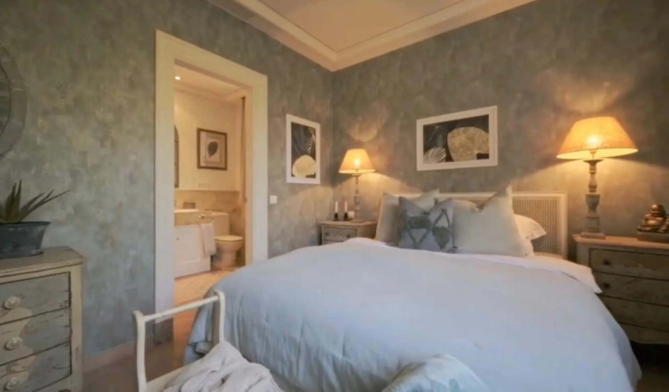 Exclusive Masterpiece – A One of a Kind Luxury Mansion in Prestigious Guadalmina Baja – Marbella