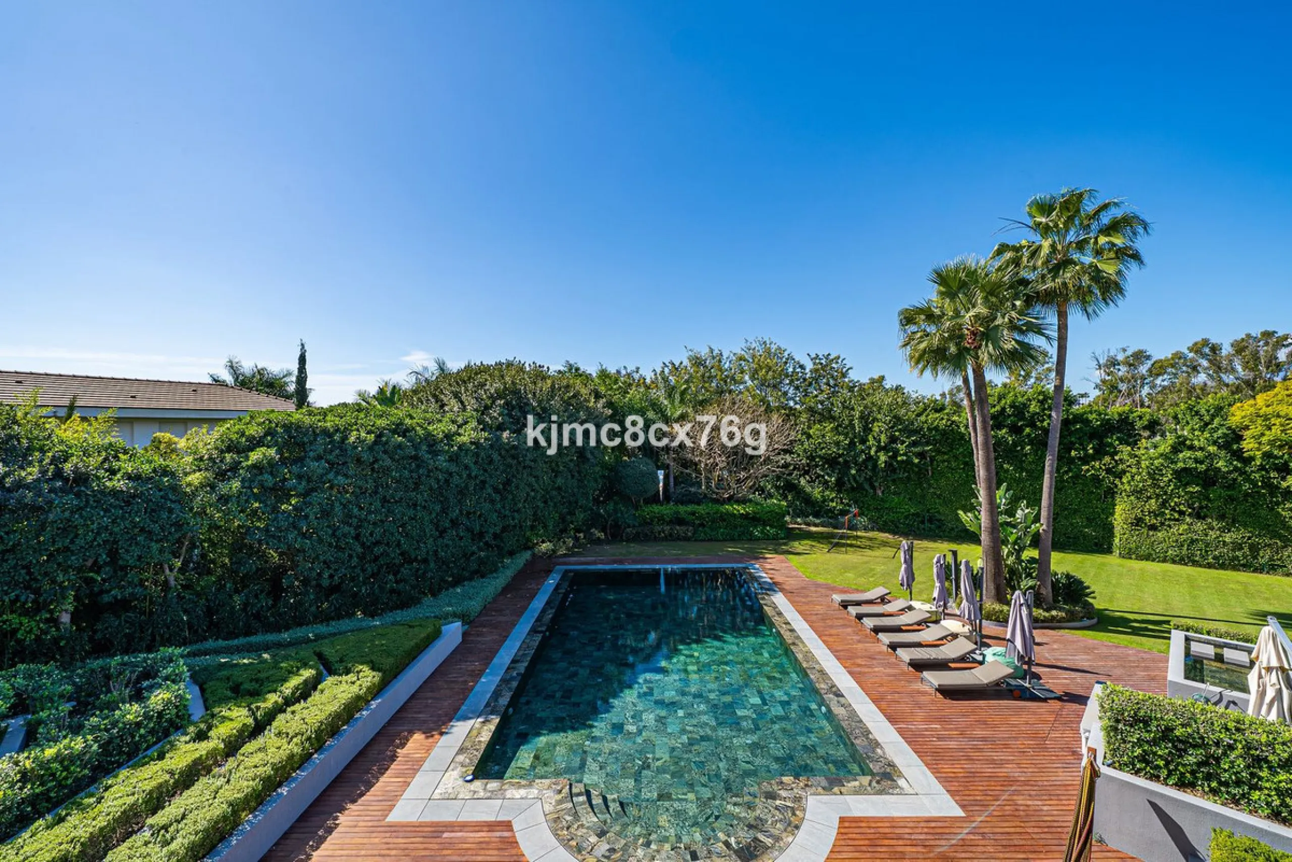 Located in the prestigious Guadalmina area, this exceptional villa seamlessly blends modern elegance with the serenity of a golf-front retreat. Just moments from world-class courses, golden beaches, and upscale amenities, it offers the perfect balance of 