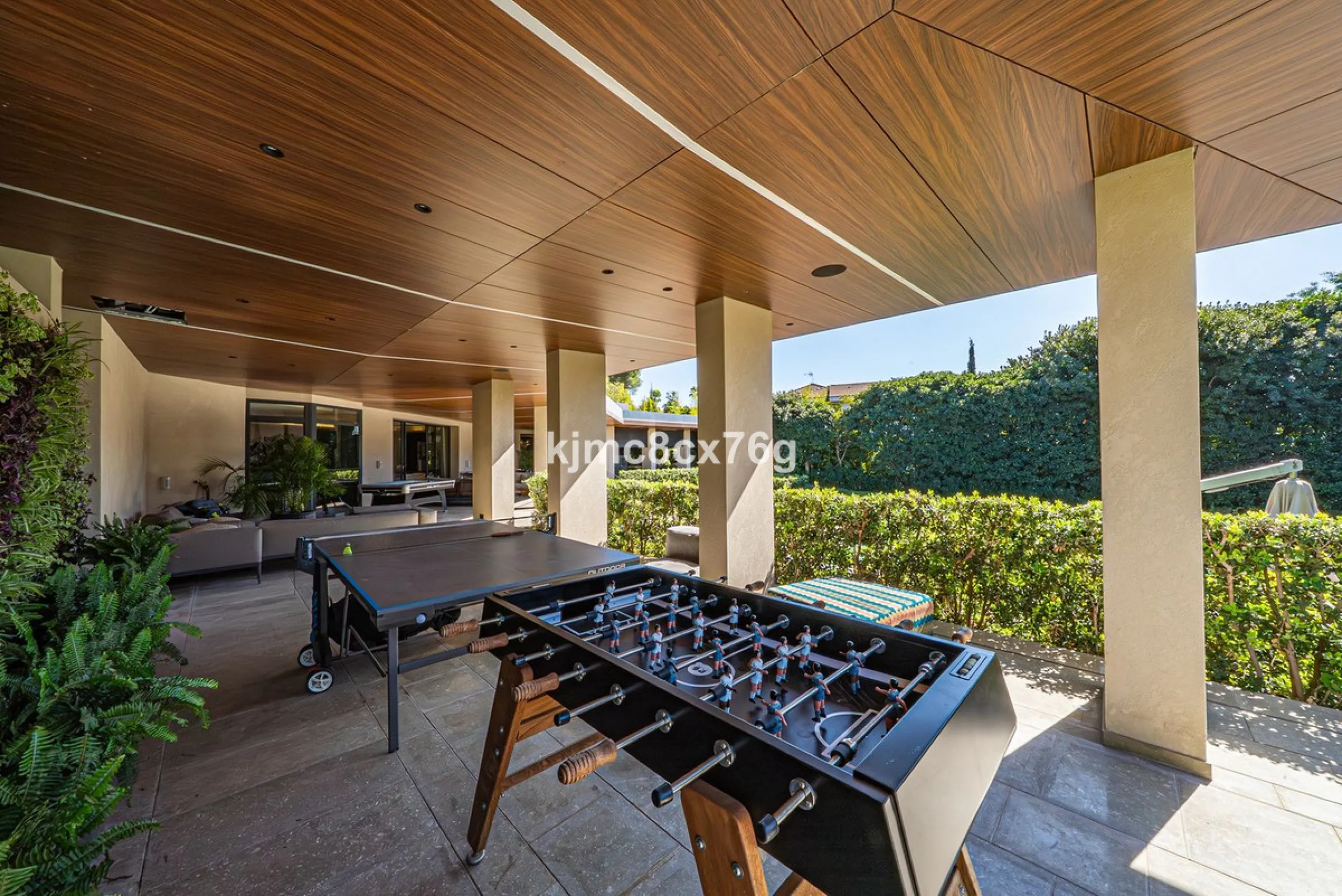 Located in the prestigious Guadalmina area, this exceptional villa seamlessly blends modern elegance with the serenity of a golf-front retreat. Just moments from world-class courses, golden beaches, and upscale amenities, it offers the perfect balance of 