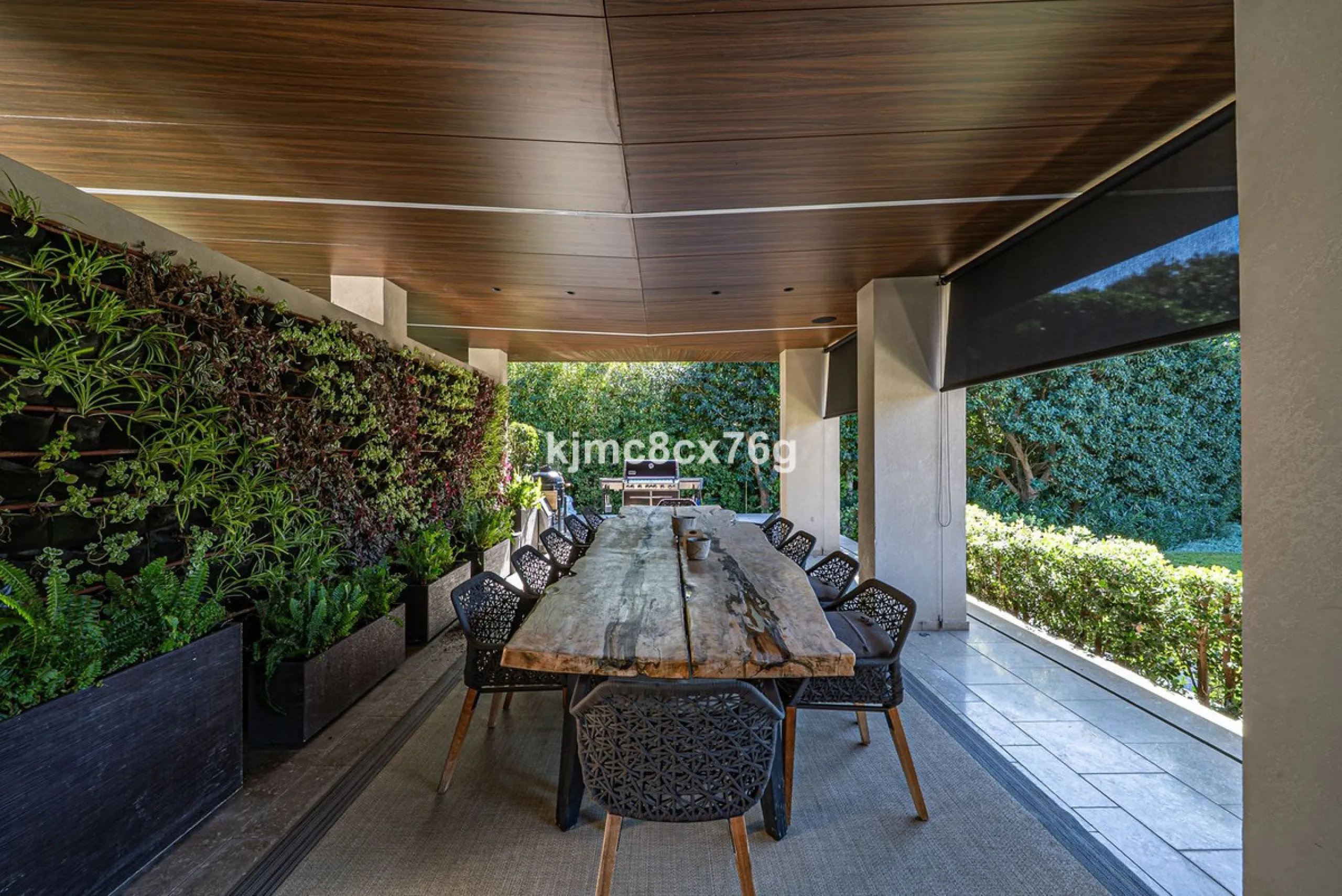 Located in the prestigious Guadalmina area, this exceptional villa seamlessly blends modern elegance with the serenity of a golf-front retreat. Just moments from world-class courses, golden beaches, and upscale amenities, it offers the perfect balance of 