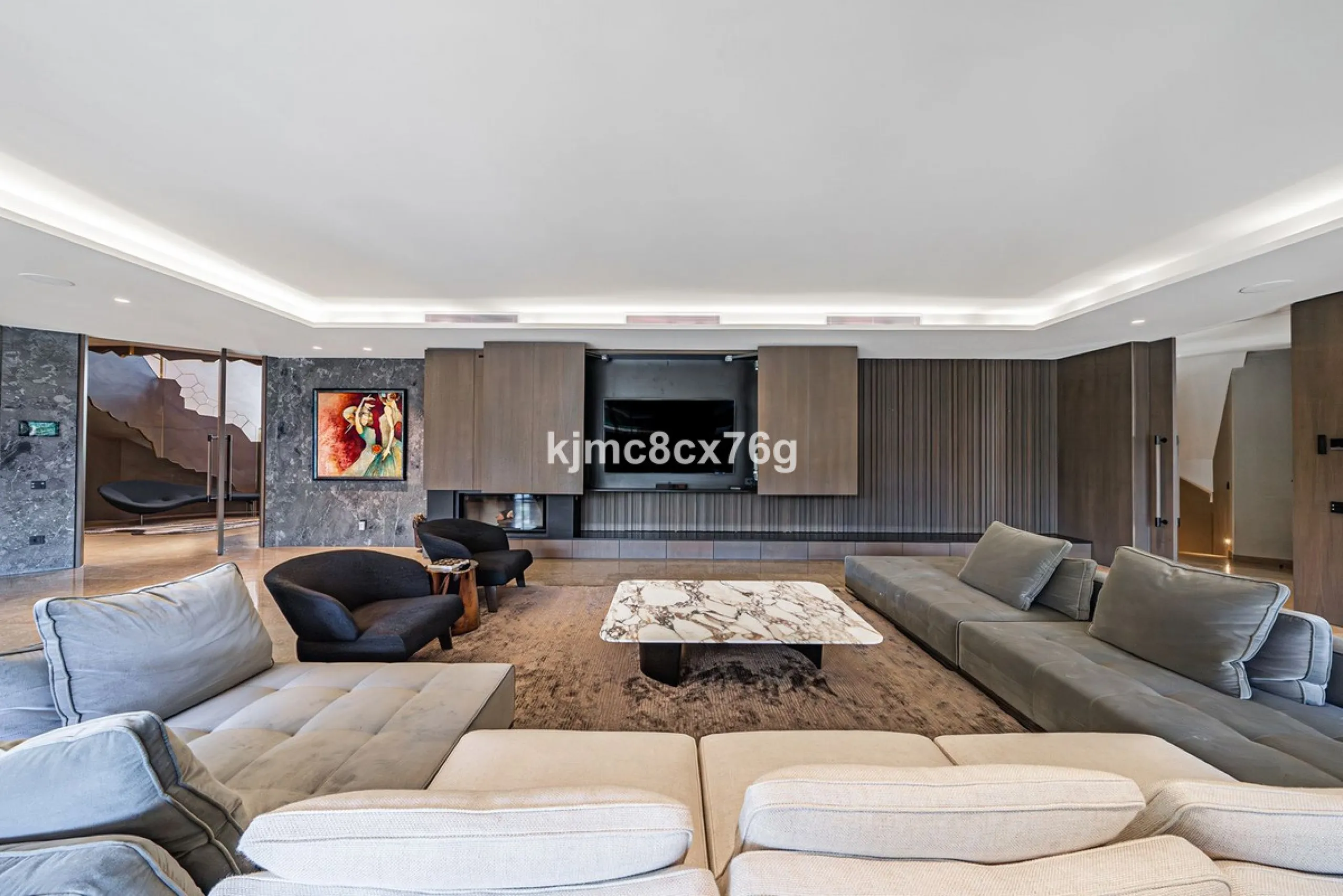 Located in the prestigious Guadalmina area, this exceptional villa seamlessly blends modern elegance with the serenity of a golf-front retreat. Just moments from world-class courses, golden beaches, and upscale amenities, it offers the perfect balance of 