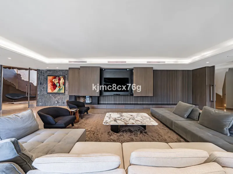 Located in the prestigious Guadalmina area, this exceptional villa seamlessly blends modern elegance with the serenity of a golf-front retreat. Just moments from world-class courses, golden beaches, and upscale amenities, it offers the perfect balance of 