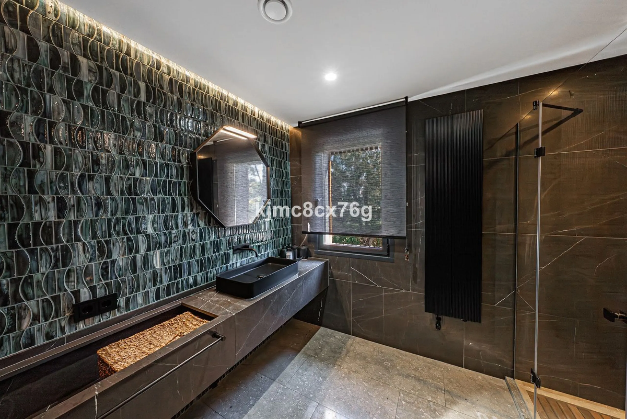 Located in the prestigious Guadalmina area, this exceptional villa seamlessly blends modern elegance with the serenity of a golf-front retreat. Just moments from world-class courses, golden beaches, and upscale amenities, it offers the perfect balance of 