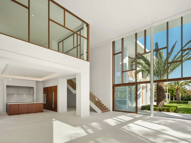 NEW BUILD EXCLUSIVE LUXURY VILLA AT FINCA CORTESÍN, CASARES& & This exceptional residence, exclusive to the Finca Cortesin resort, exudes a captivating blend of luxury and elegance. Designed by the renowned Jose Maria Sierra architects, this archite