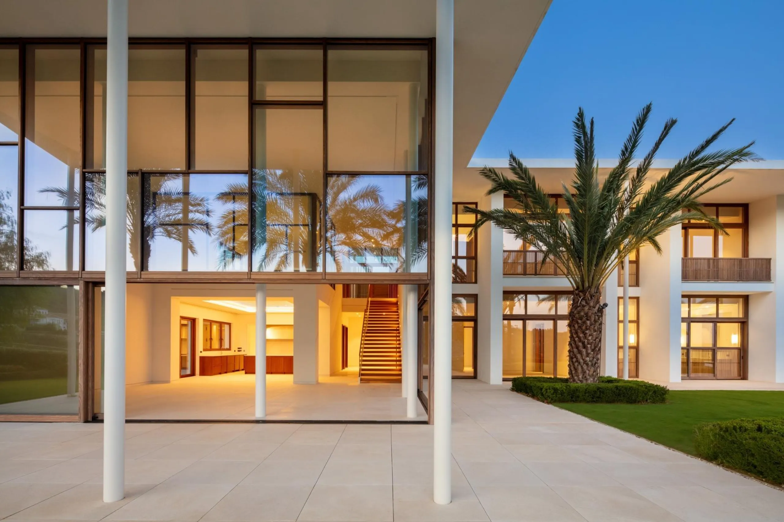 NEW BUILD EXCLUSIVE LUXURY VILLA AT FINCA CORTESÍN, CASARES& & This exceptional residence, exclusive to the Finca Cortesin resort, exudes a captivating blend of luxury and elegance. Designed by the renowned Jose Maria Sierra architects, this archite