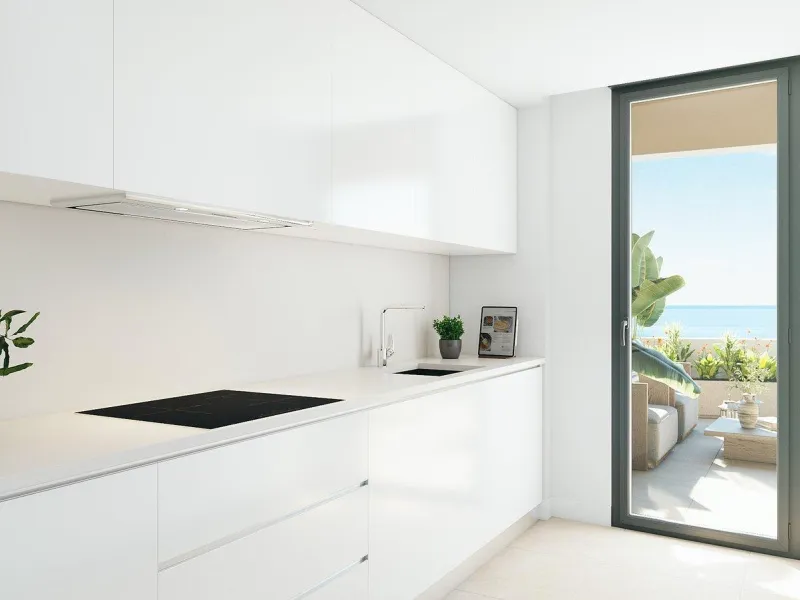 New Build Seafront Apartments in Los Álamos, Torremolinos& & Exclusive Seaside Living on the Costa del Sol& Discover this luxurious new development at Los Álamos beach, Torremolinos, located right in front of the beach and offering spectacular pa