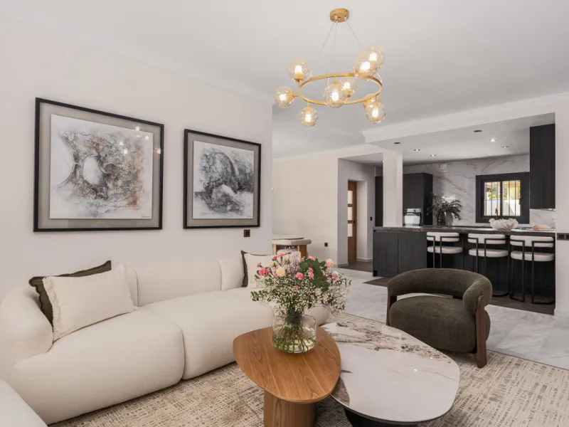 House - Detached Villa в продаже в Marbella, Málaga. В доме 6 спален и 6 ванных комнат. Площадь дома 315 м². Площадь участка 500 м²