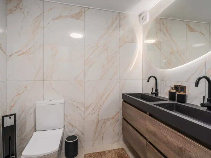 House - Detached Villa в продаже в Marbella, Málaga. В доме 6 спален и 6 ванных комнат. Площадь дома 315 м². Площадь участка 500 м²