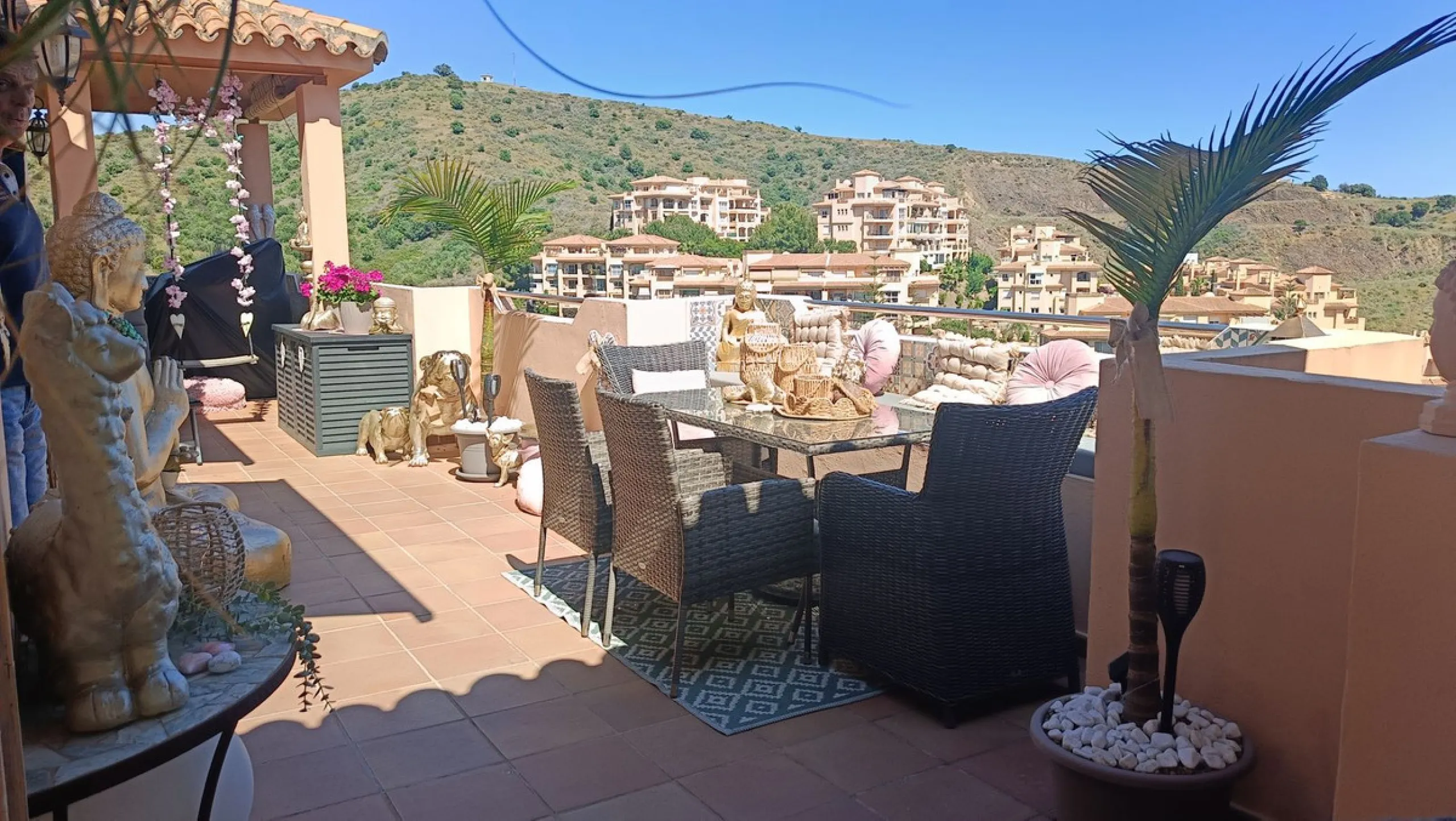 Apartment - Penthouse в продаже в Mijas, Málaga. В доме 3 спален и 3 ванных комнат. Площадь дома 121 м²