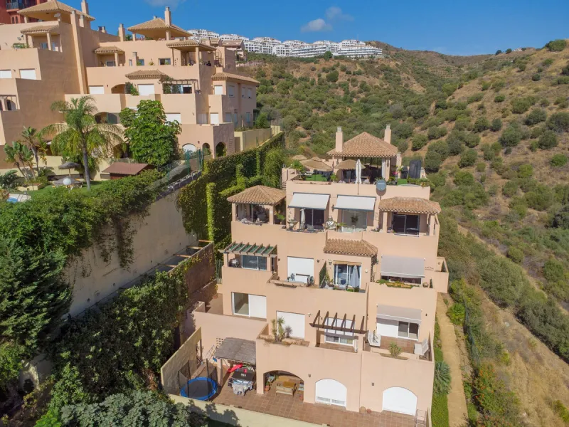 Apartment - Penthouse в продаже в Mijas, Málaga. В доме 3 спален и 3 ванных комнат. Площадь дома 121 м²