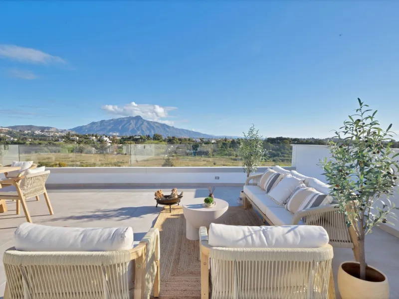 Welcome to a stunning property that celebrates the spirit of the Costa del Sol.