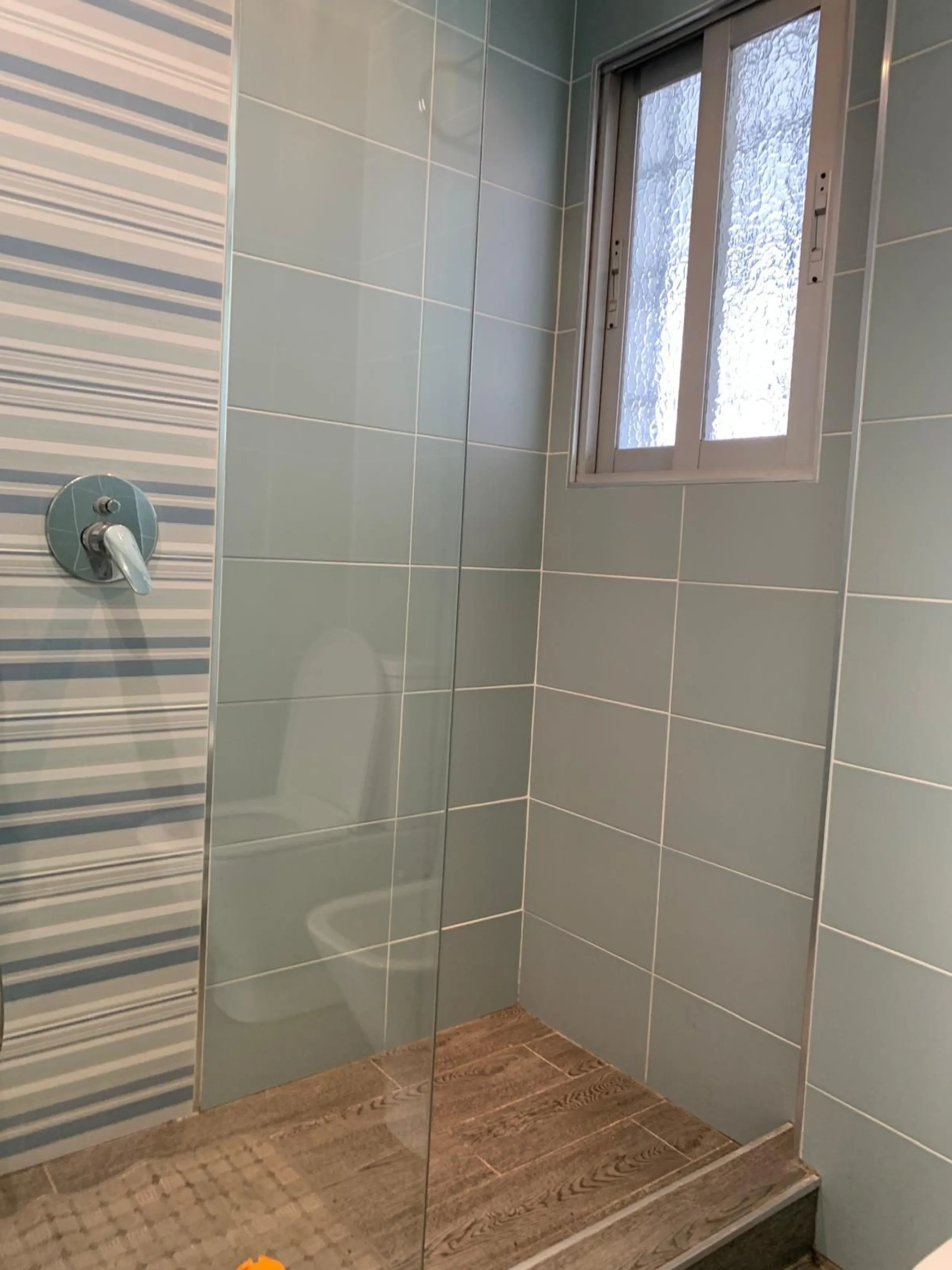 Front line: 2 bedrooms in Rocas del Mar