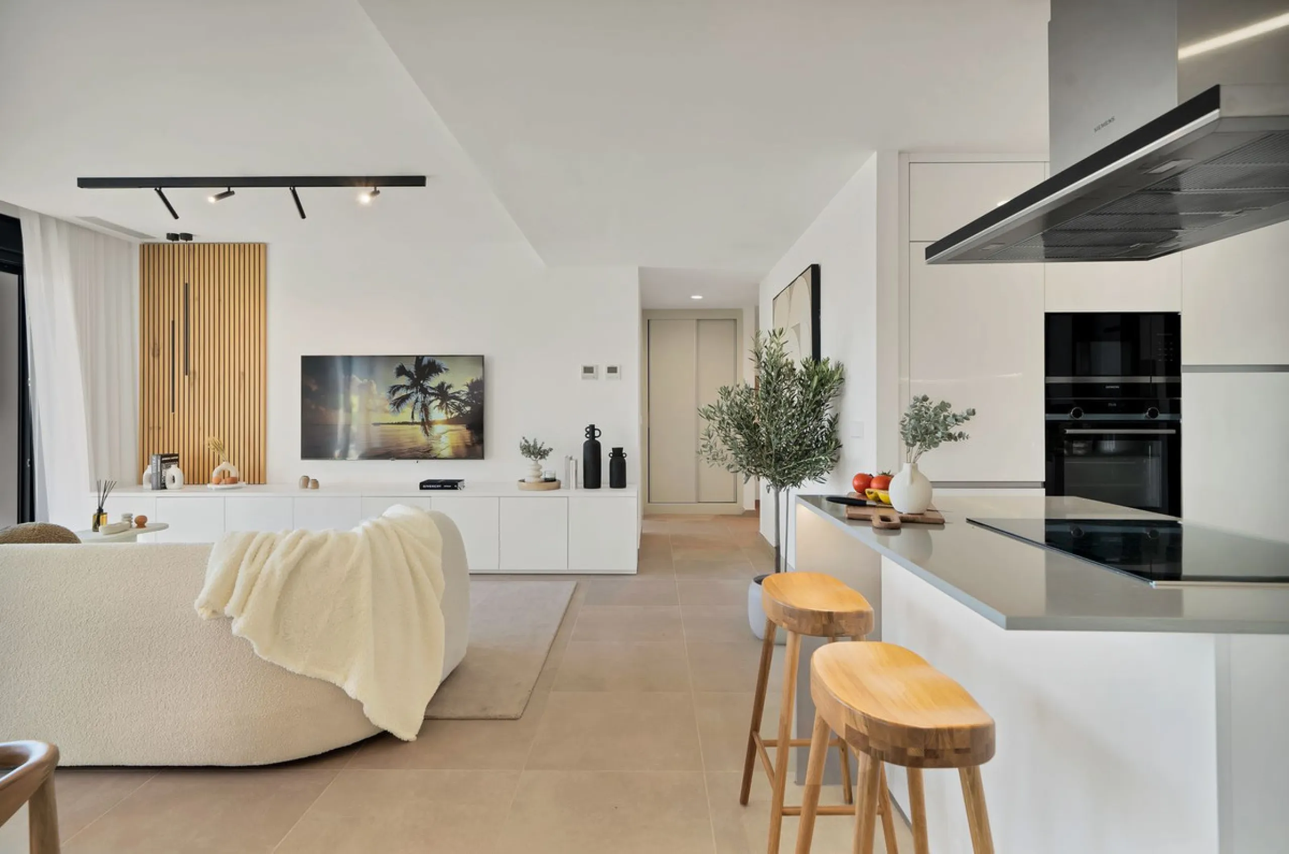 Welcome to a stunning property that celebrates the spirit of the Costa del Sol.