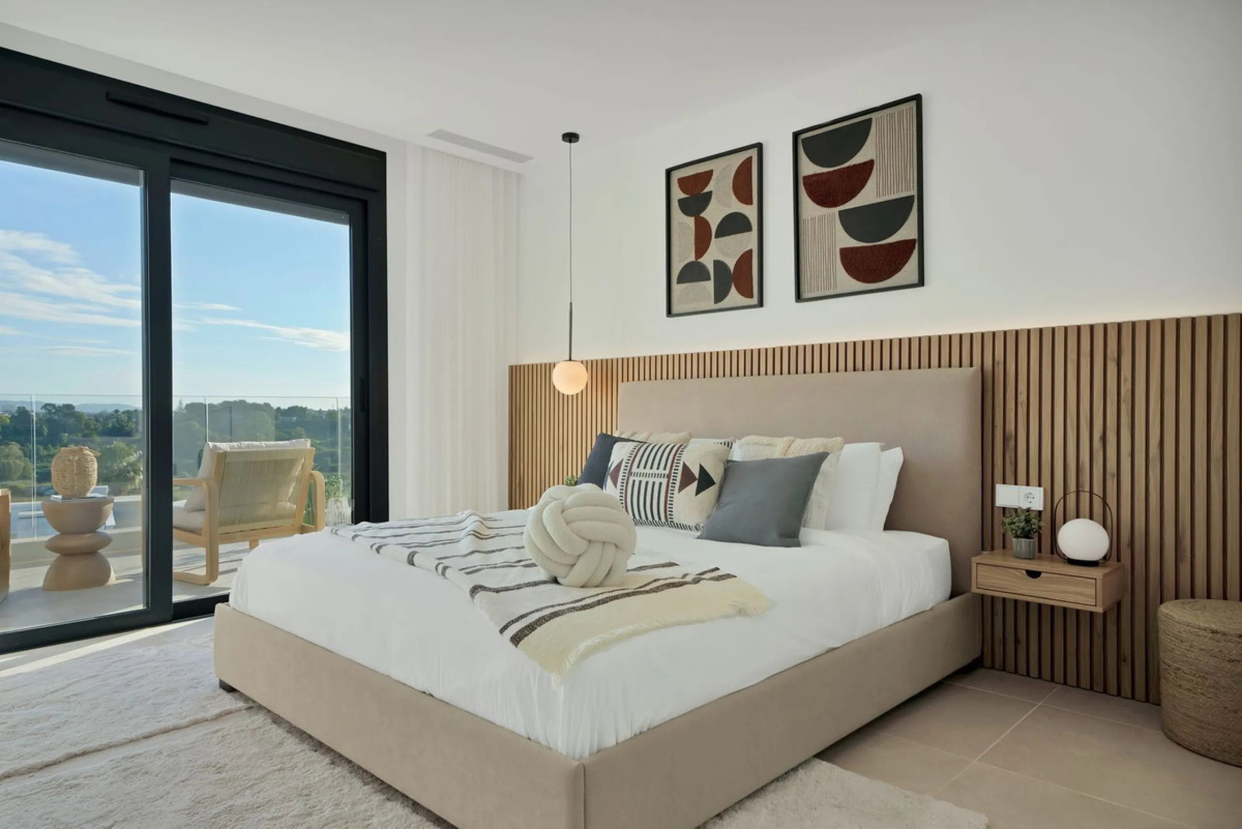 Welcome to a stunning property that celebrates the spirit of the Costa del Sol.