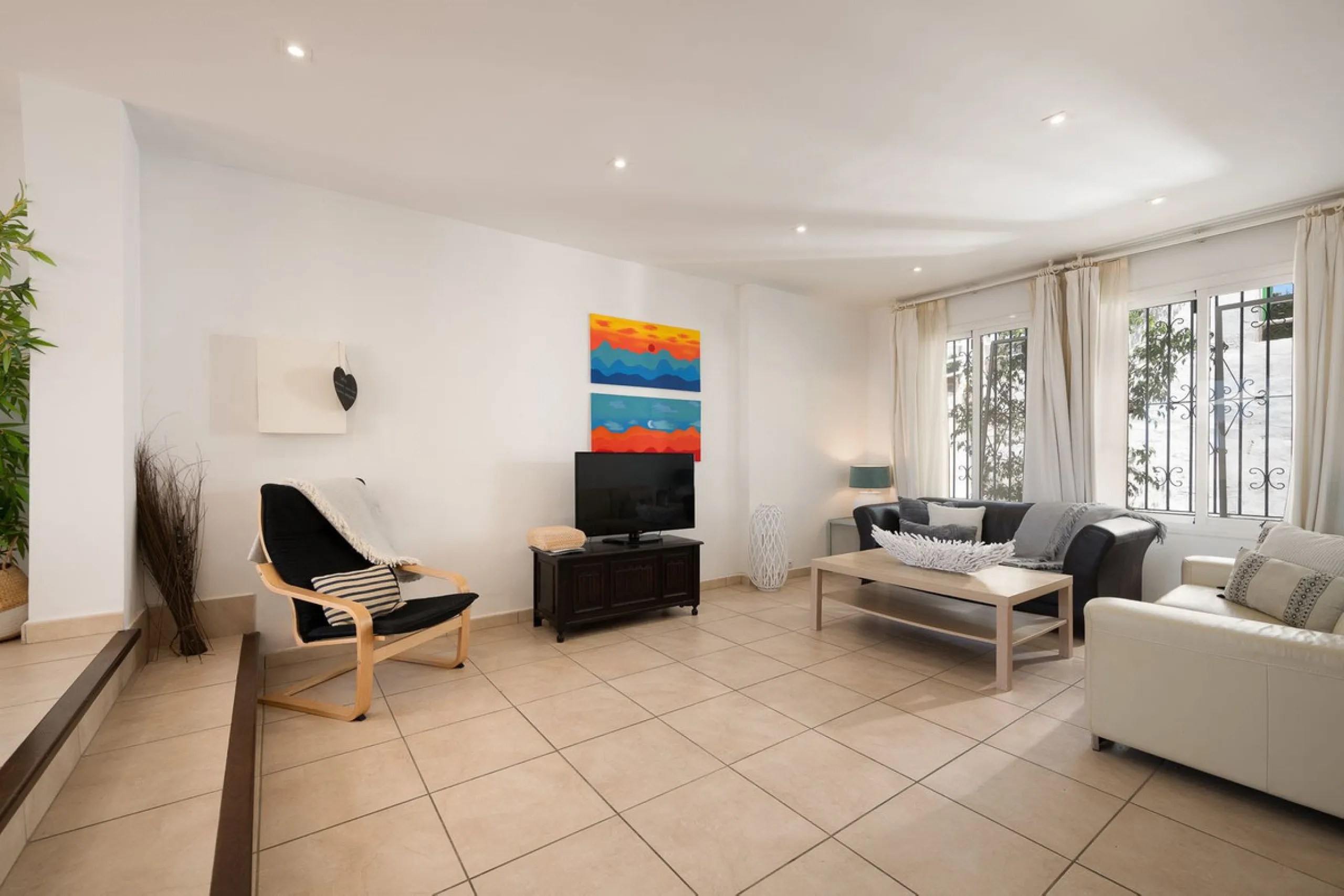 Imagine waking up metres away from the sea in a Front-line Beach apartment. This spacious 3-bedroom, 2-bathroom gem is designed for comfort and convenience, featuring a fully fitted kitchen that flows seamlessly into the open-plan living and dining area. 