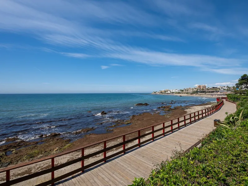 Imagine waking up metres away from the sea in a Front-line Beach apartment. This spacious 3-bedroom, 2-bathroom gem is designed for comfort and convenience, featuring a fully fitted kitchen that flows seamlessly into the open-plan living and dining area. 