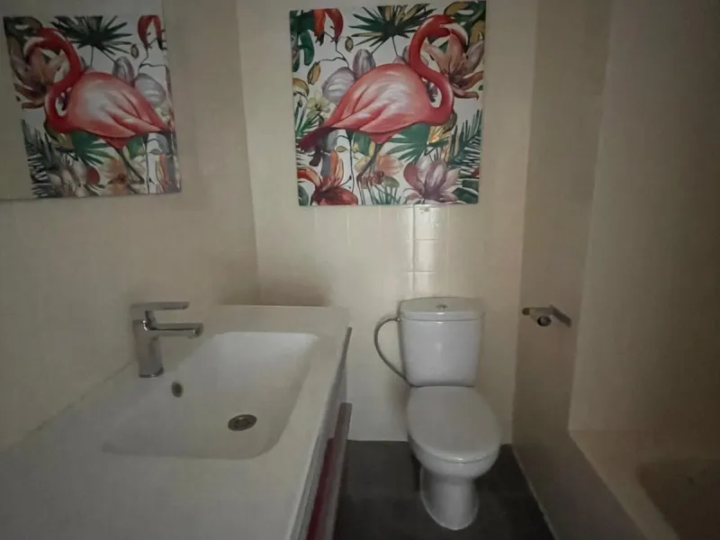Apartment - Middle Floor Apartment в продаже в Málaga, Málaga. В доме 4 спален и 3 ванных комнат. Площадь дома 162 м²