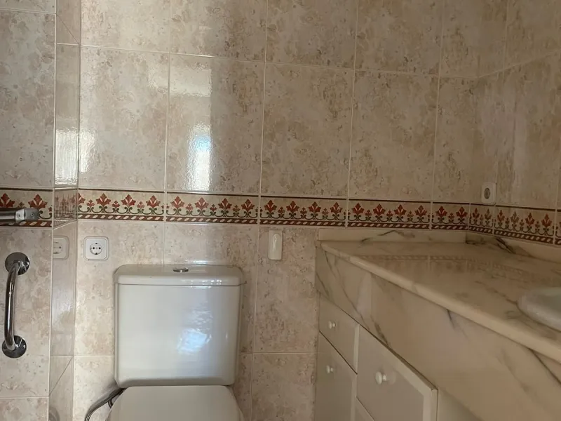 Apartment - Middle Floor Apartment в продаже в Málaga, Málaga. В доме 4 спален и 3 ванных комнат. Площадь дома 162 м²