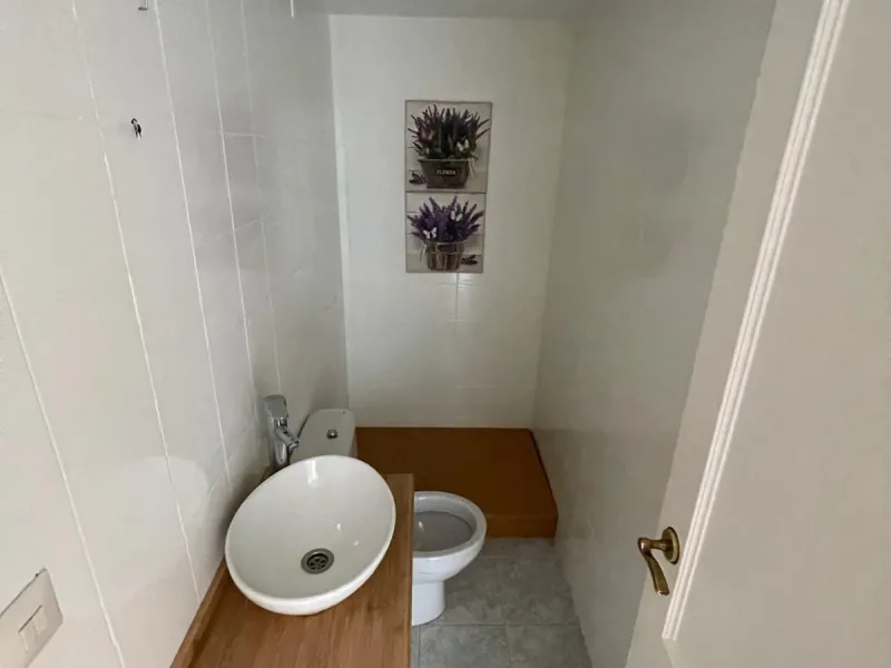 Apartment - Middle Floor Apartment в продаже в Málaga, Málaga. В доме 4 спален и 3 ванных комнат. Площадь дома 162 м²