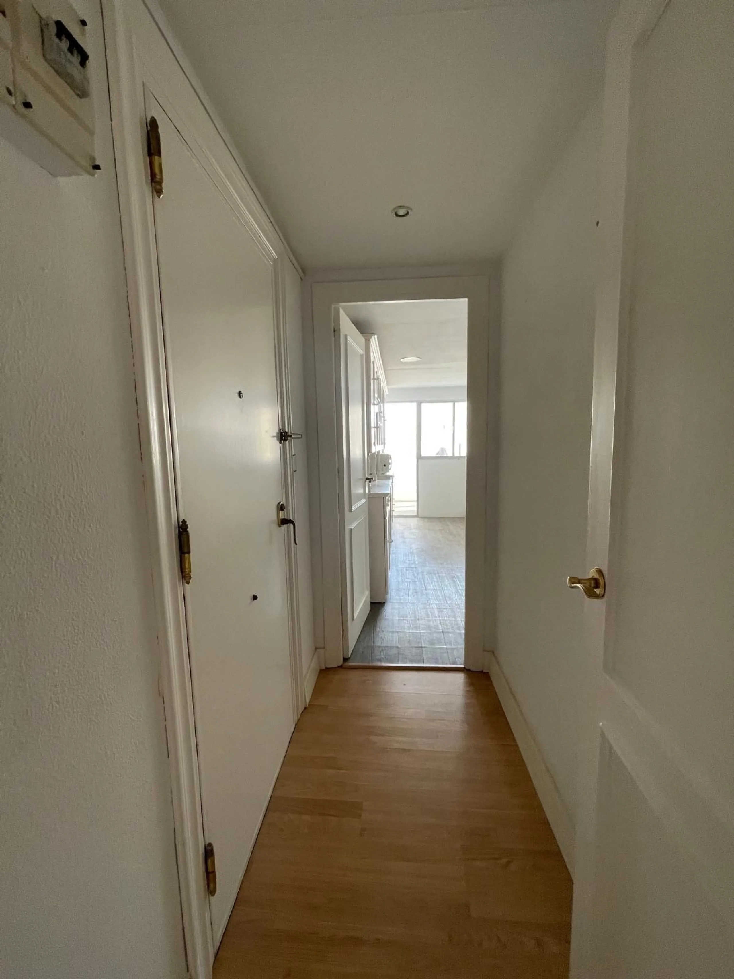 Apartment - Middle Floor Apartment в продаже в Málaga, Málaga. В доме 4 спален и 3 ванных комнат. Площадь дома 162 м²