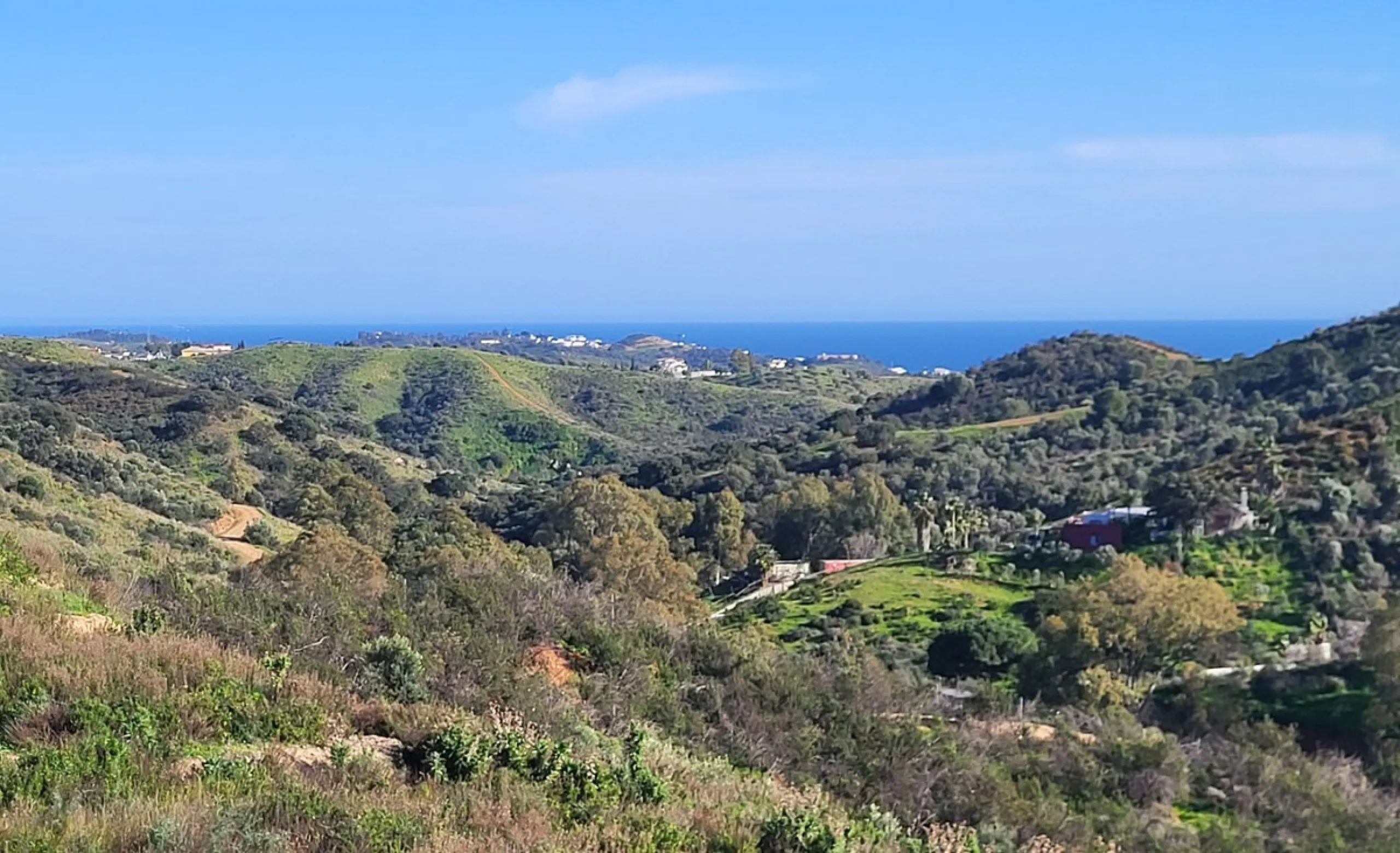 Plot with sea views located in La Reserva de la Cala Golf. Located in a quiet dead-end street.