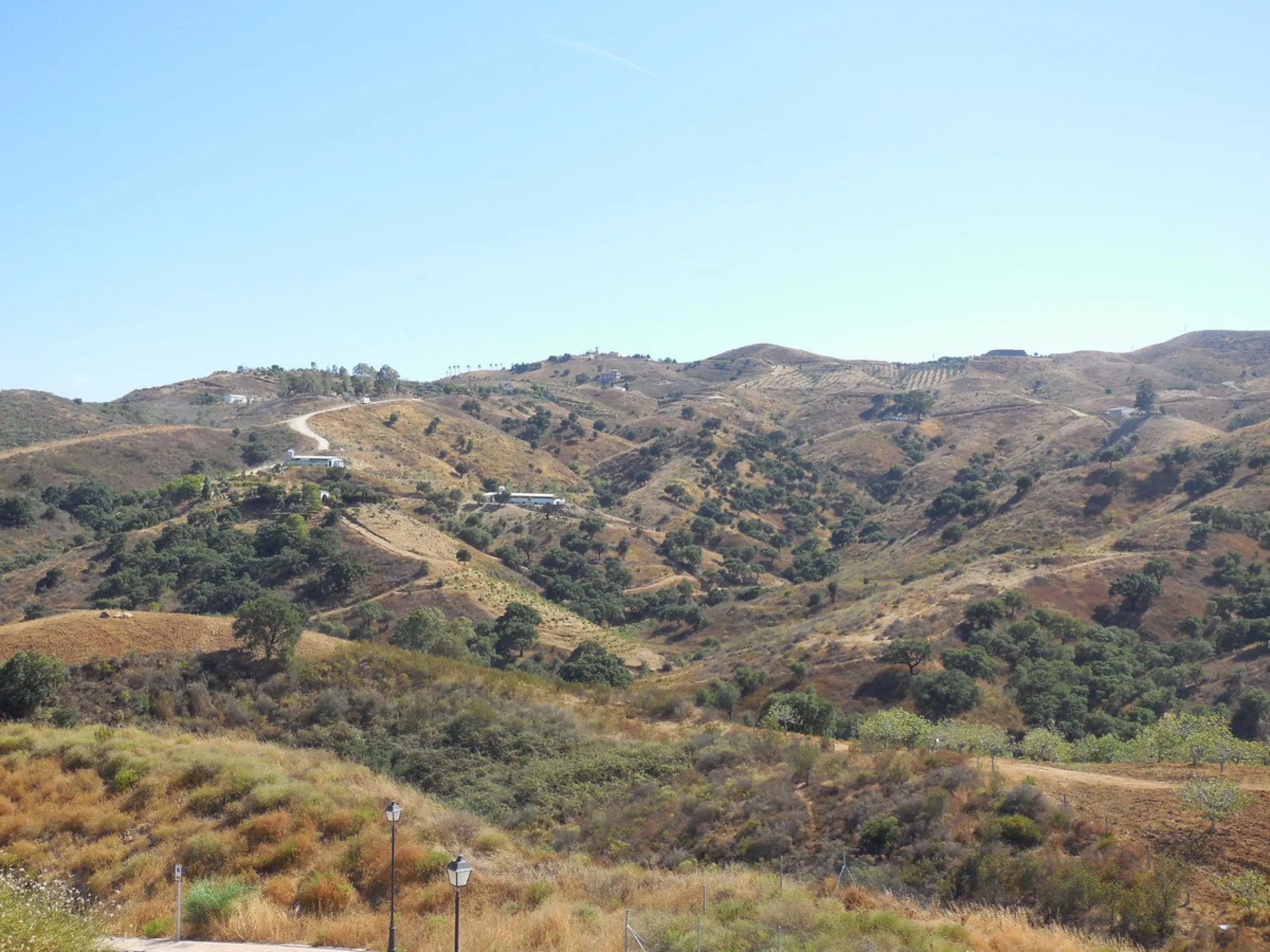 Plot with sea views located in La Reserva de la Cala Golf. Located in a quiet dead-end street.