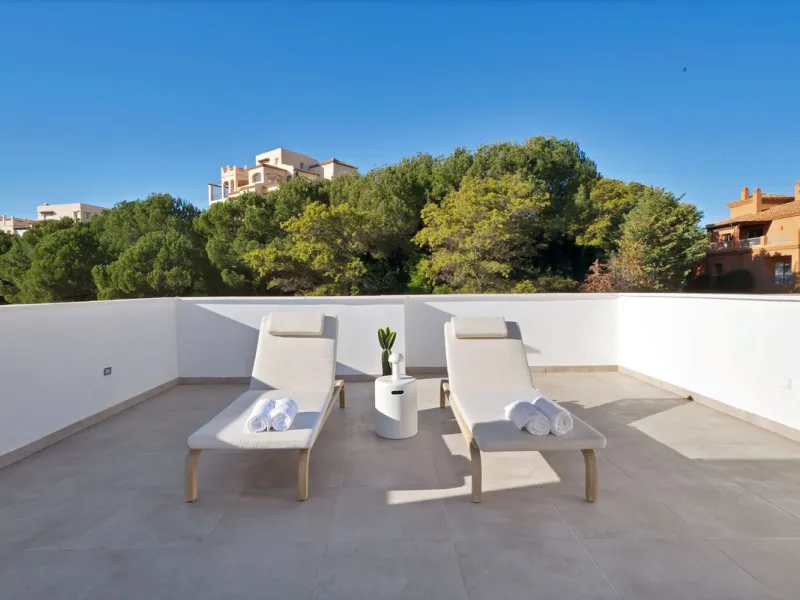 Welcome to a stunning property that celebrates the spirit of the Costa del Sol.