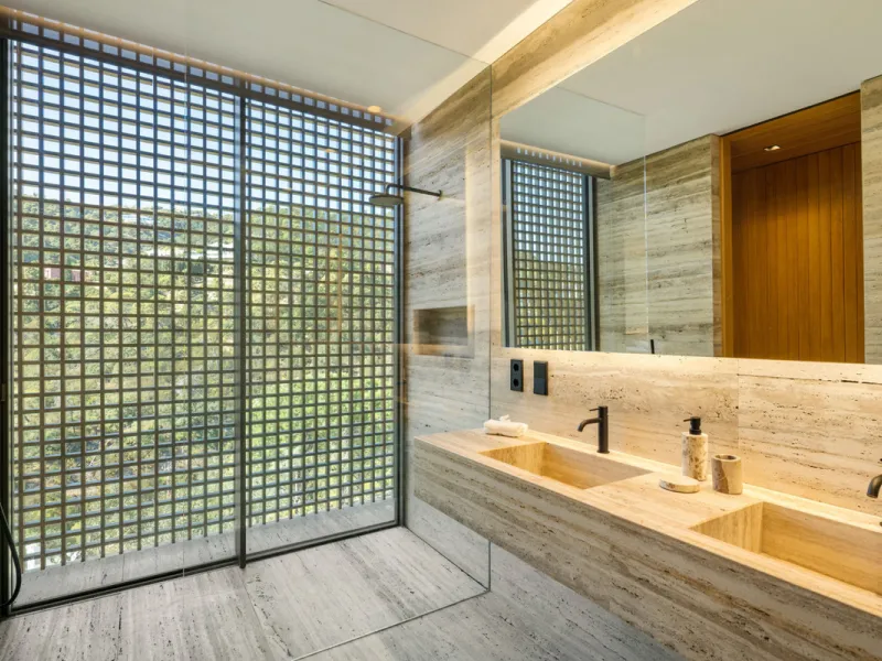 This Villa sets a new benchmark for refined living within the prestigious El Madroñal area in Benahavís.  Positioned in one of the most sought-after gated communities, the south-west facing villa offers sweeping panoramic views of the Mediterranean Sea an