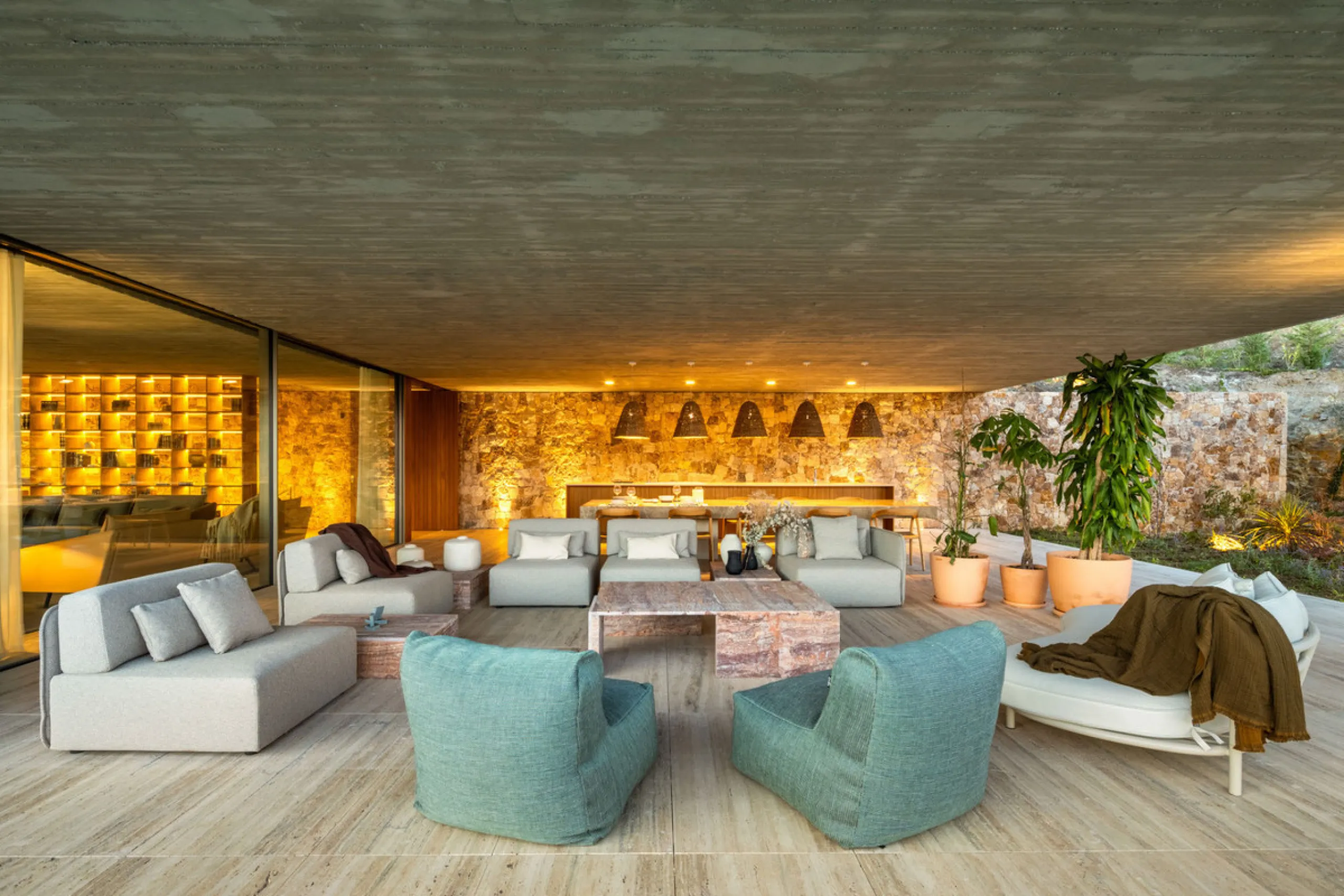 This Villa sets a new benchmark for refined living within the prestigious El Madroñal area in Benahavís.  Positioned in one of the most sought-after gated communities, the south-west facing villa offers sweeping panoramic views of the Mediterranean Sea an