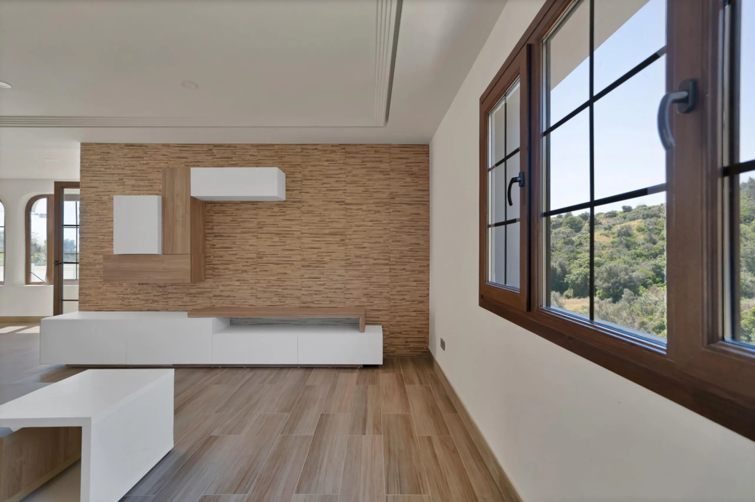 House - Detached Villa в продаже в Marbella, Málaga. В доме 3 спален и 3 ванных комнат. Площадь дома 379 м². Площадь участка 1253 м²