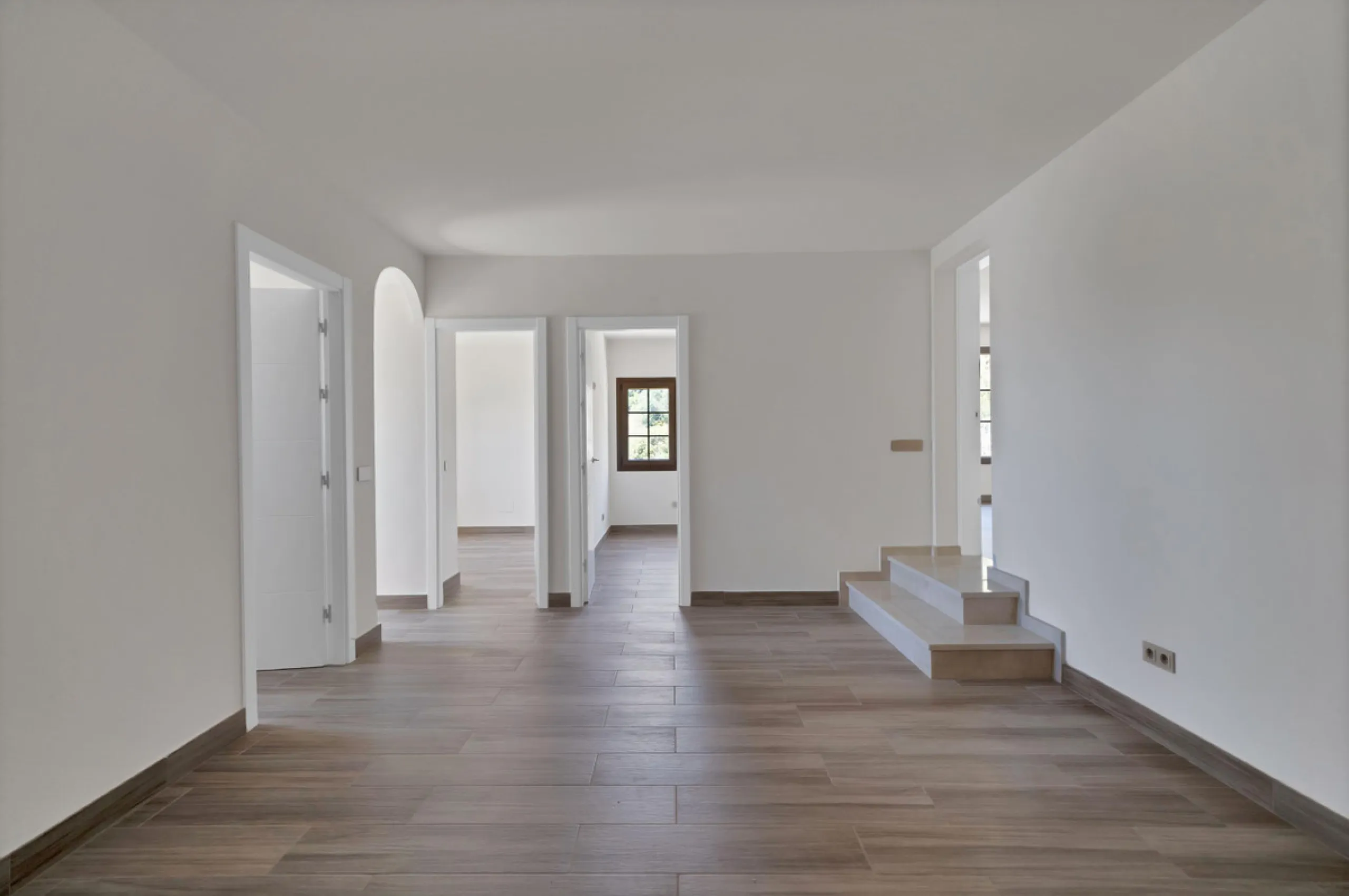 House - Detached Villa в продаже в Marbella, Málaga. В доме 3 спален и 3 ванных комнат. Площадь дома 379 м². Площадь участка 1253 м²