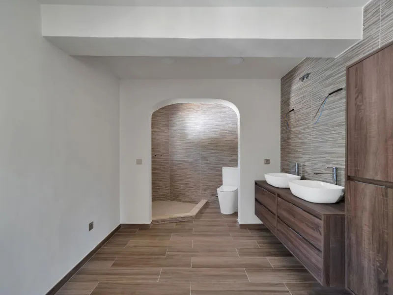 House - Detached Villa в продаже в Marbella, Málaga. В доме 3 спален и 3 ванных комнат. Площадь дома 379 м². Площадь участка 1253 м²