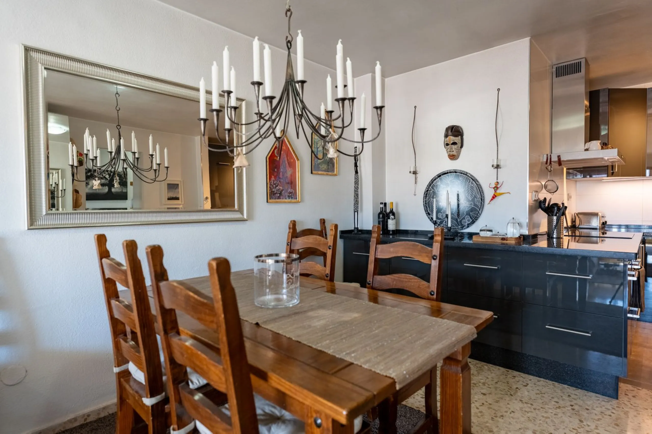 Apartment - Top Floor Apartment в продаже в Fuengirola, Málaga. В доме 2 спален и 1 ванных комнат. Площадь дома 93 м²
