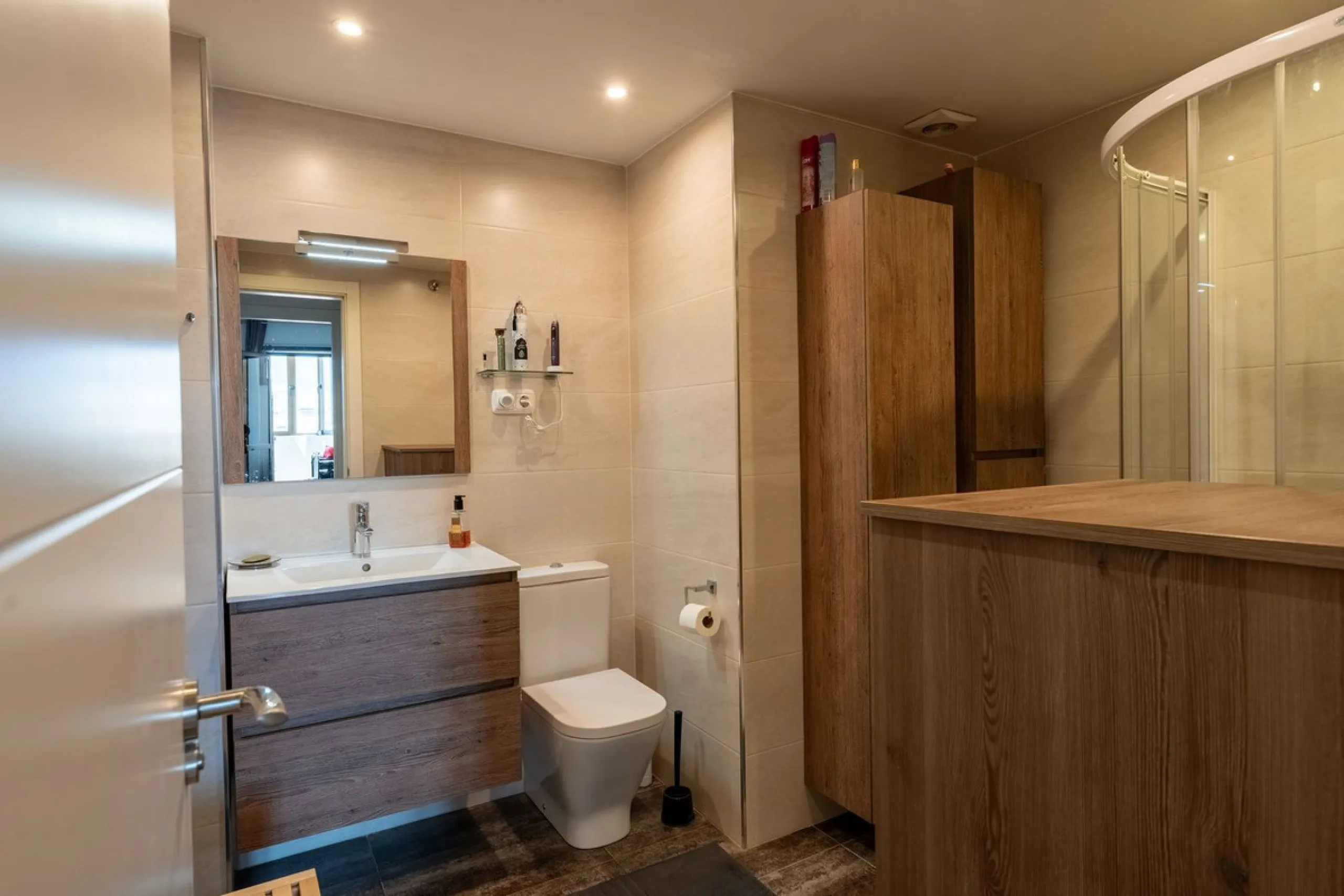 Apartment - Top Floor Apartment в продаже в Fuengirola, Málaga. В доме 2 спален и 1 ванных комнат. Площадь дома 93 м²