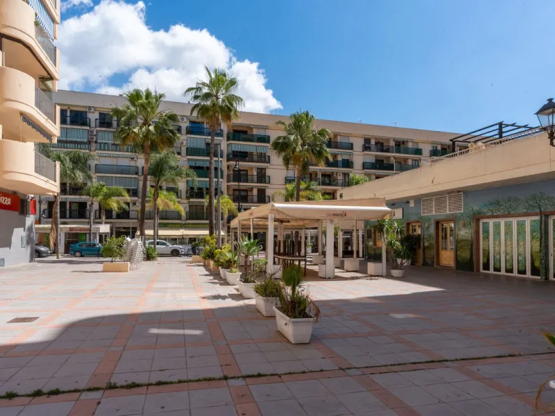 Apartment - Top Floor Apartment в продаже в Fuengirola, Málaga. В доме 2 спален и 1 ванных комнат. Площадь дома 93 м²