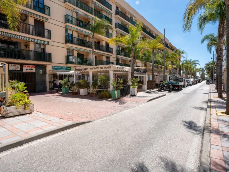 Apartment - Top Floor Apartment в продаже в Fuengirola, Málaga. В доме 2 спален и 1 ванных комнат. Площадь дома 93 м²