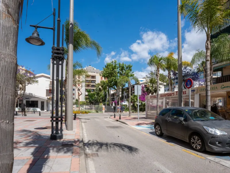 Apartment - Top Floor Apartment в продаже в Fuengirola, Málaga. В доме 2 спален и 1 ванных комнат. Площадь дома 93 м²