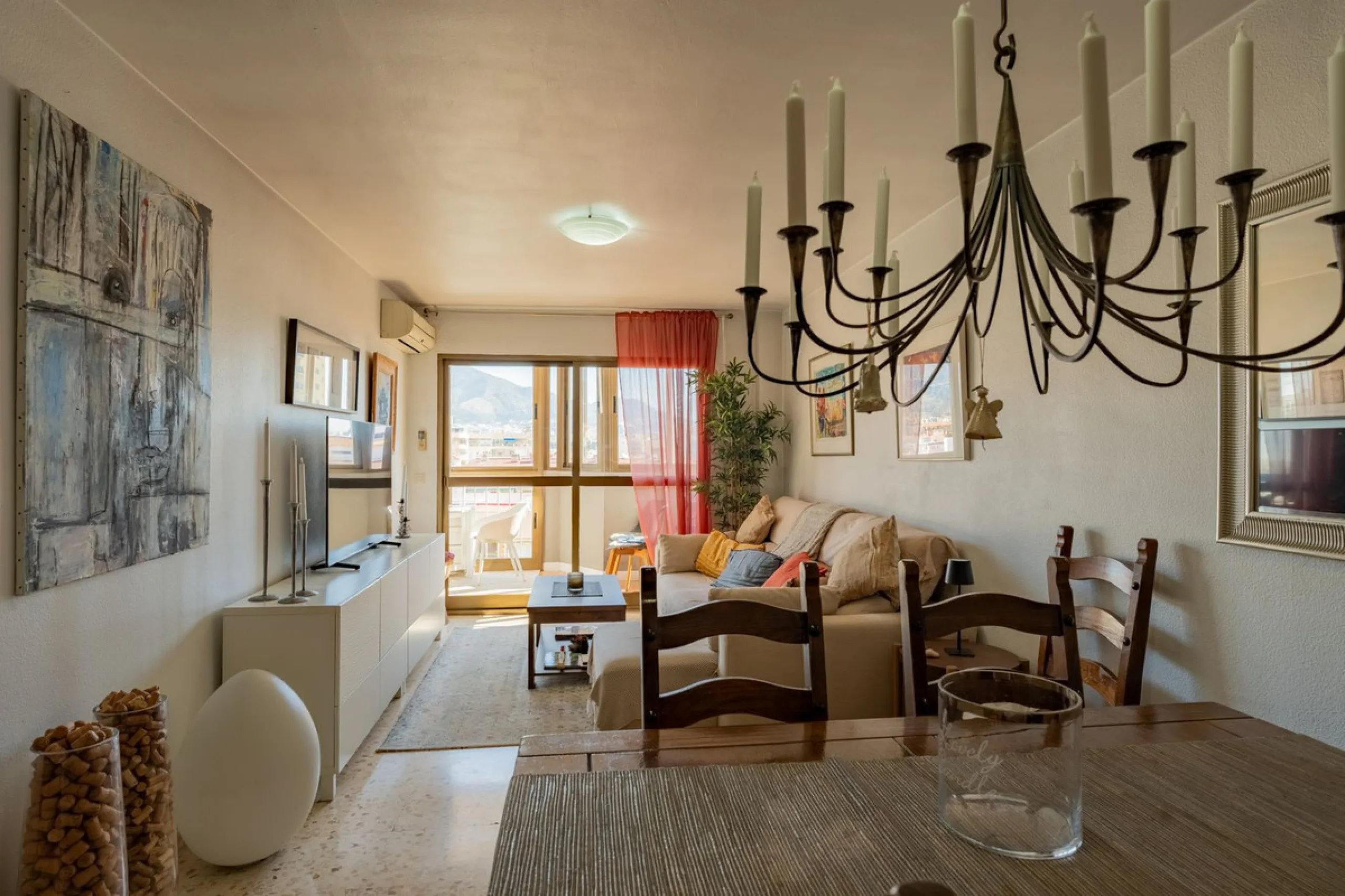 Apartment - Top Floor Apartment в продаже в Fuengirola, Málaga. В доме 2 спален и 1 ванных комнат. Площадь дома 93 м²