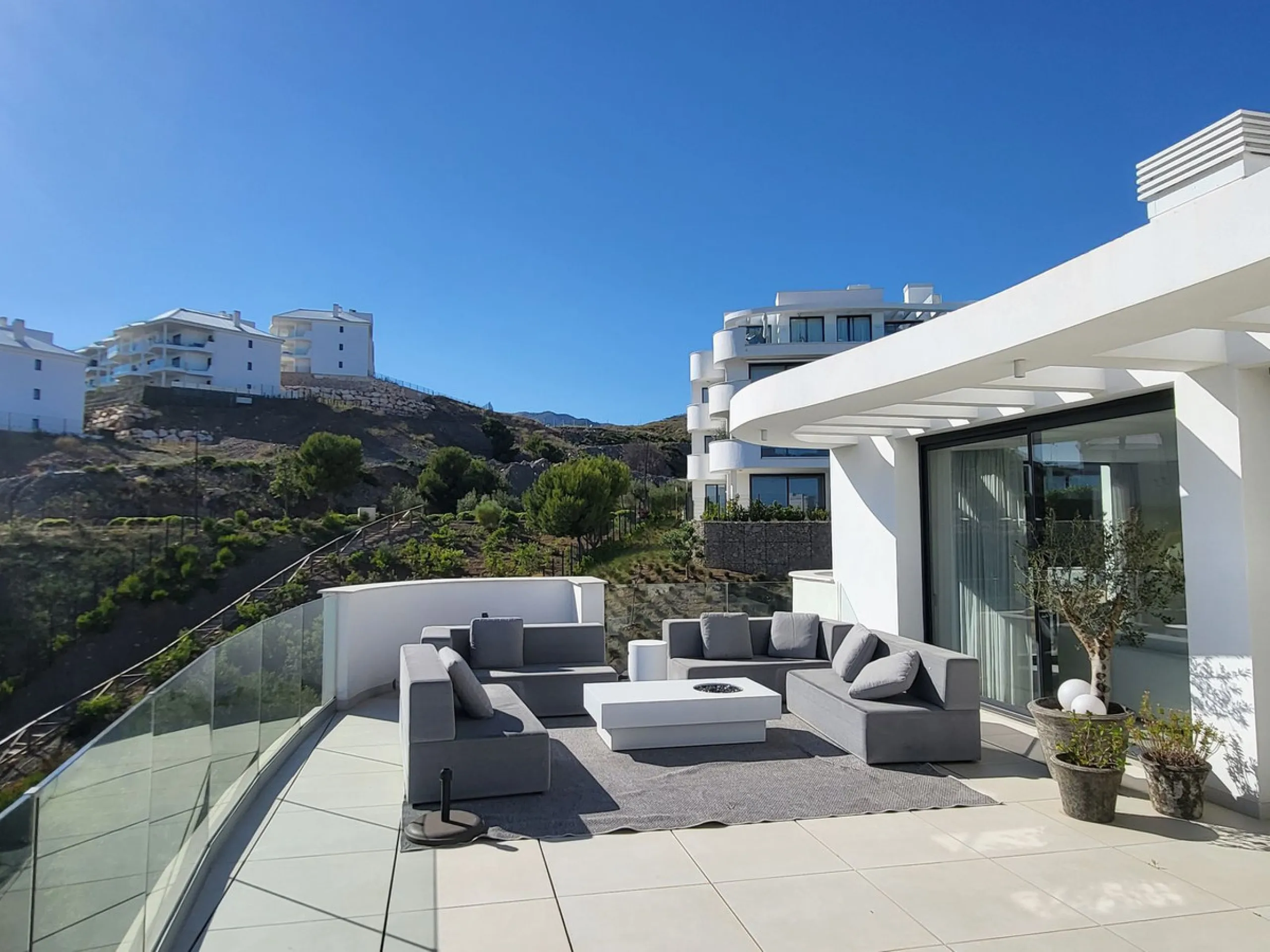 Apartment - Penthouse в продаже в Fuengirola, Málaga. В доме 3 спален и 3 ванных комнат. Площадь дома 155 м²