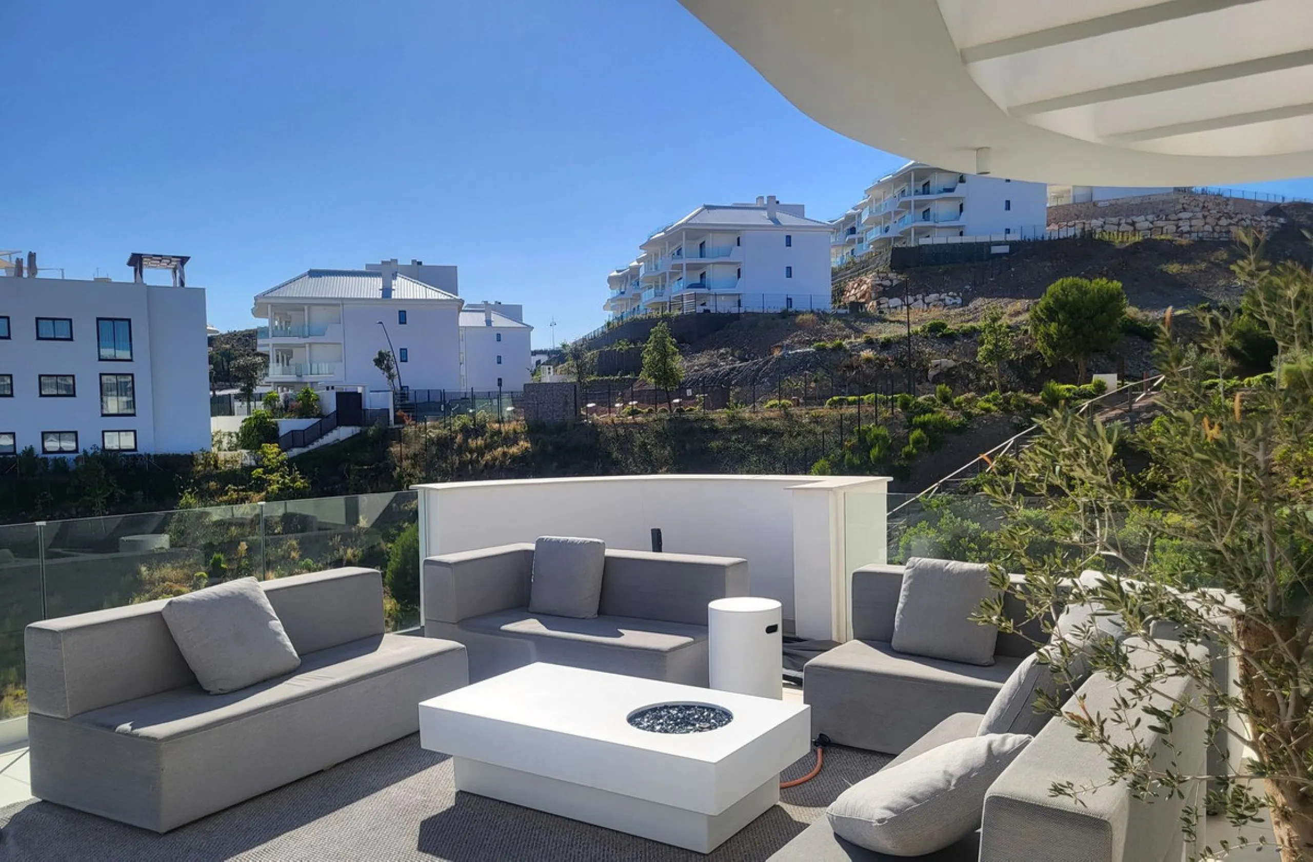 Apartment - Penthouse в продаже в Fuengirola, Málaga. В доме 3 спален и 3 ванных комнат. Площадь дома 155 м²