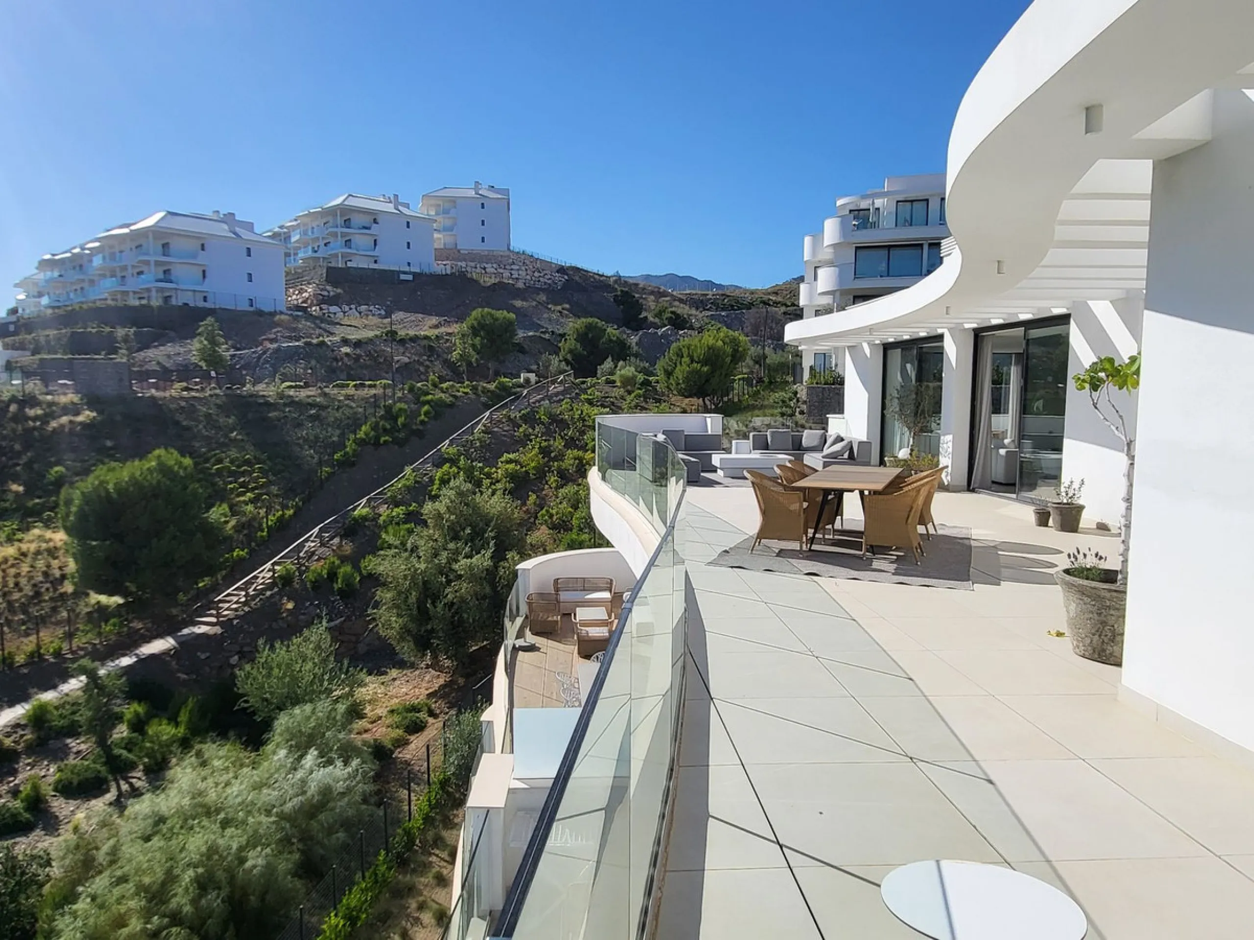 Apartment - Penthouse в продаже в Fuengirola, Málaga. В доме 3 спален и 3 ванных комнат. Площадь дома 155 м²
