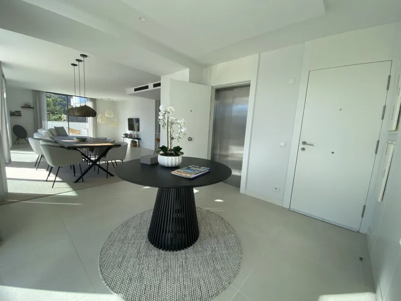 Apartment - Penthouse в продаже в Fuengirola, Málaga. В доме 3 спален и 3 ванных комнат. Площадь дома 155 м²