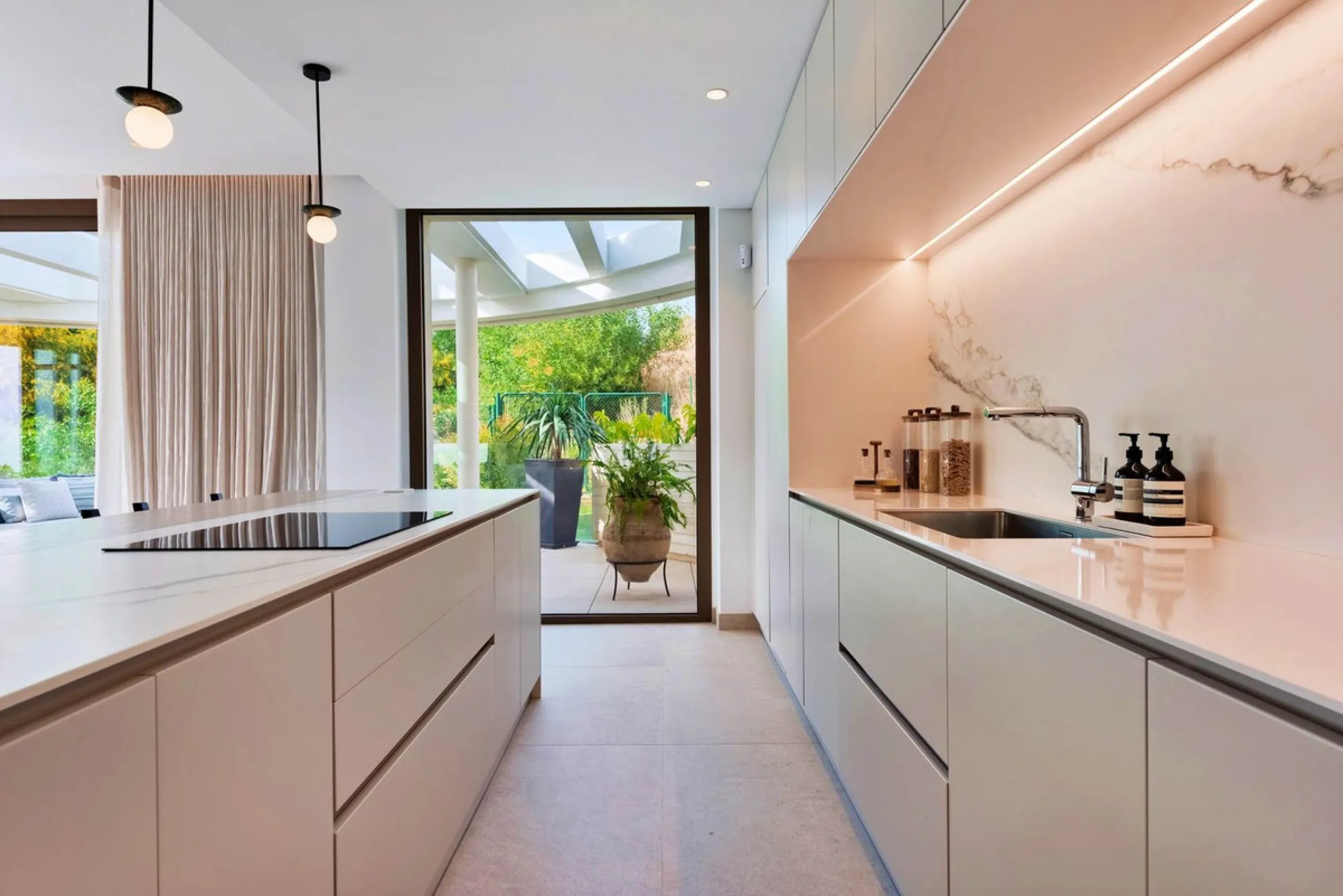 Luxury Ground Floor Apartment – The View Marbella