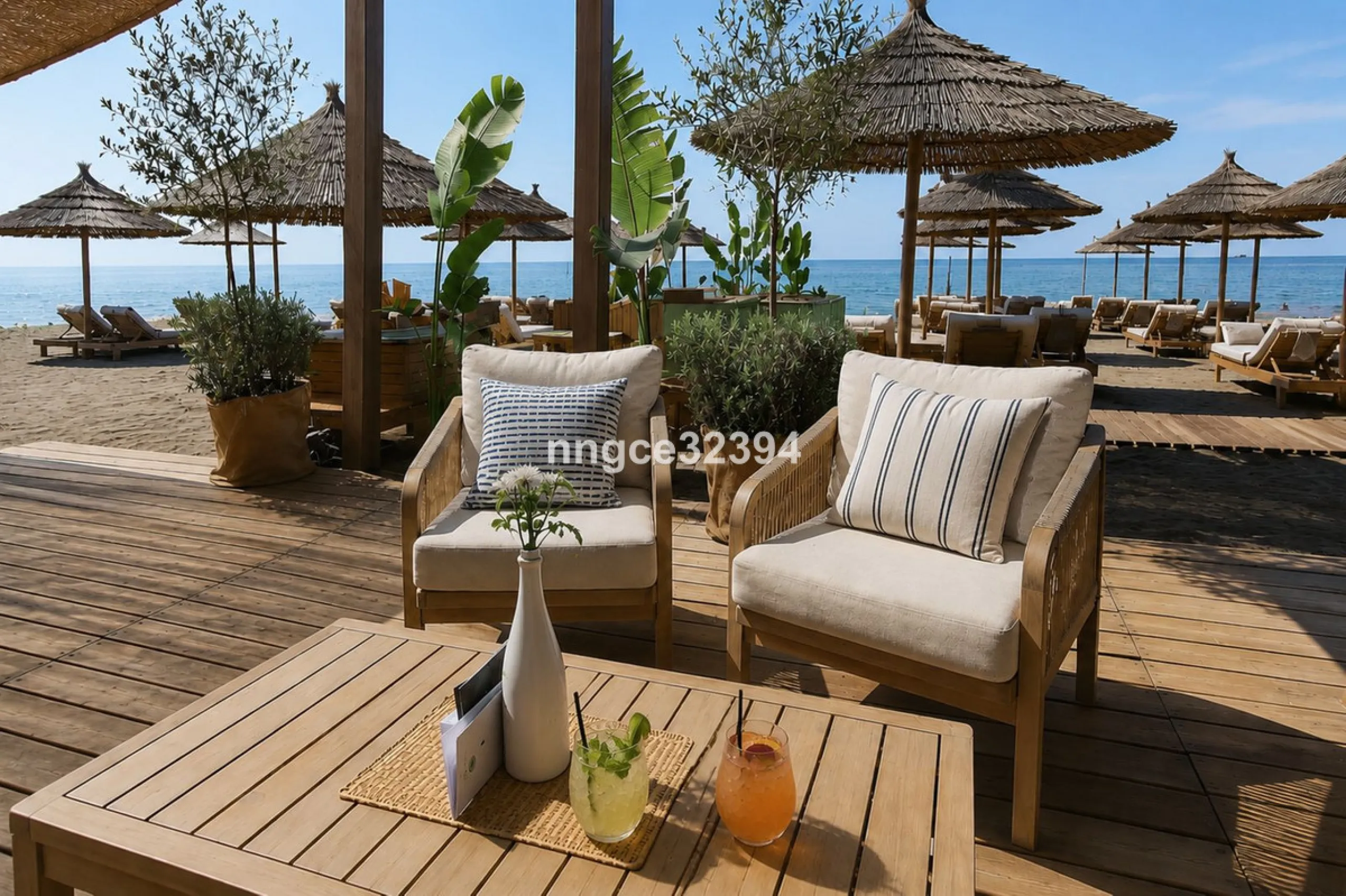 Glamorous Artistic Reformed Beachside Penthouse – New Golden Mile, Benamara/Atalaya